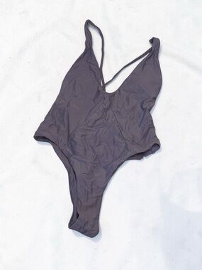 Sexy Plunge Neck Backless Thong One-Piece Swimsuit in Charcoal Gray